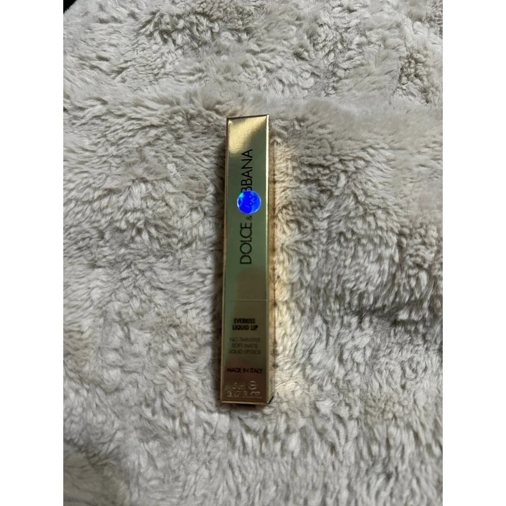 D & G Dolce and Gabbana Ever-kiss Liquid Lipstick Hope 100